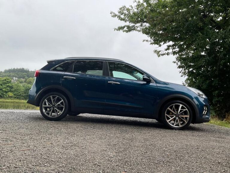 Kia Niro 1.6 GDi 3 SUV 5dr Petrol Hybrid DCT Euro 6 (s/s) (139 bhp)