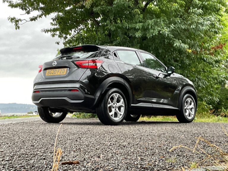 Nissan Juke 1.0 DIG-T Acenta 5-Door Hatchback