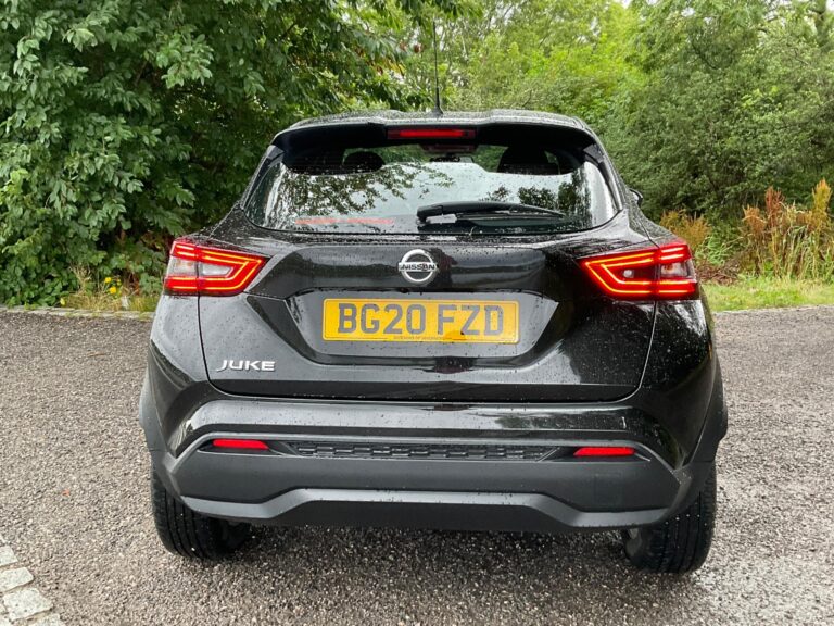 Nissan Juke 1.0 DIG-T Acenta 5-Door Hatchback