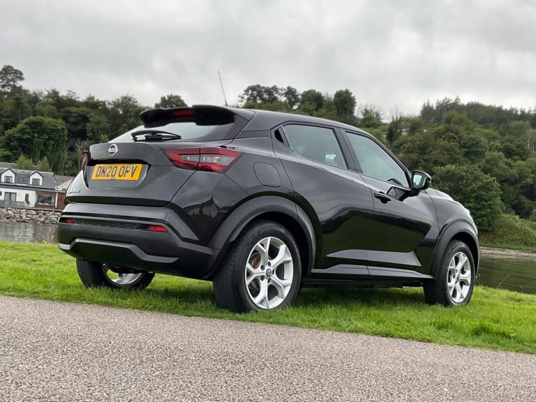 Nissan Juke 1.0 DIG-T Acenta 5-Door Hatchback