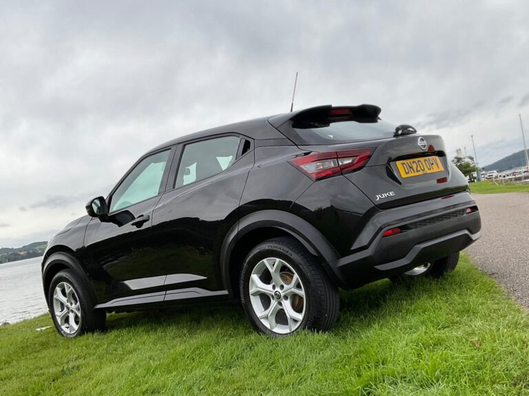 Nissan Juke 1.0 DIG-T Acenta 5-Door Hatchback