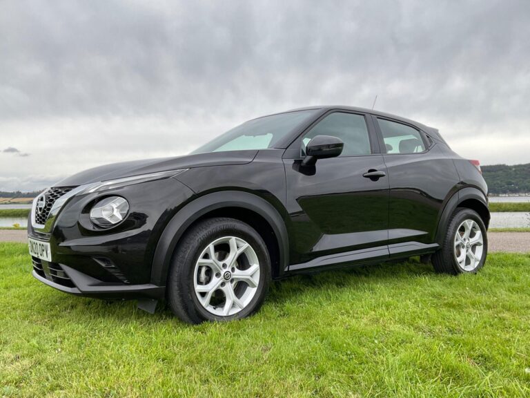 Nissan Juke 1.0 DIG-T Acenta 5-Door Hatchback