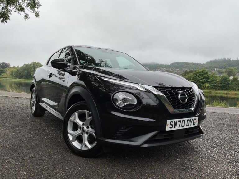 Nissan Juke 1.0 DIG-T N-Connecta 5-Door Hatchback