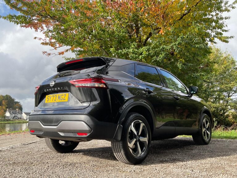 Nissan Qashqai 1.3 DIG-T (160ps) N-Connecta