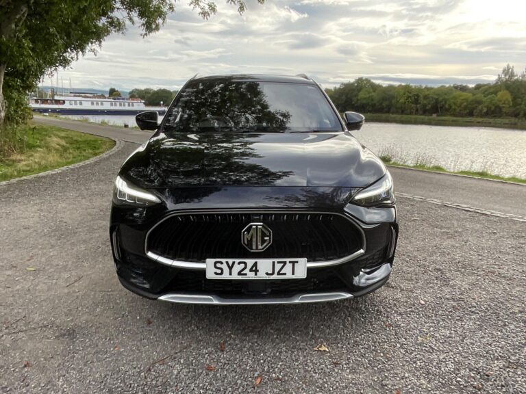 MG MG HS 1.5 T-GDI 16.6 kWh Trophy Auto Euro 6 (s/s) 5dr