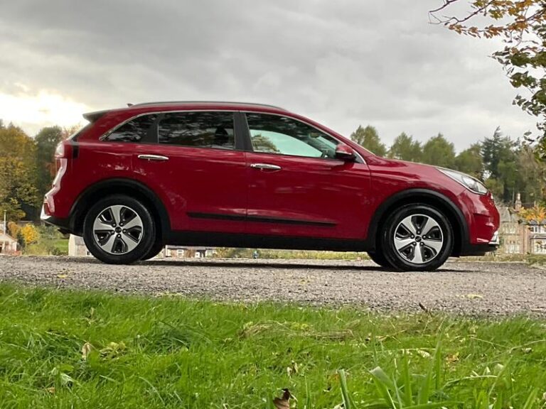 Kia Niro 1.6 GDi 2