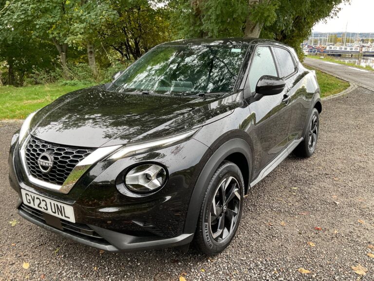 Nissan Juke 1.0 DIG-T N-Connecta (114ps) 5-Door Hatchback