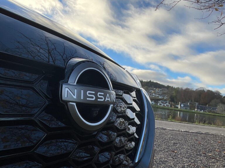 Nissan Juke 5-Door Hatchback 1.6 (143ps) Hybrid Tekna+