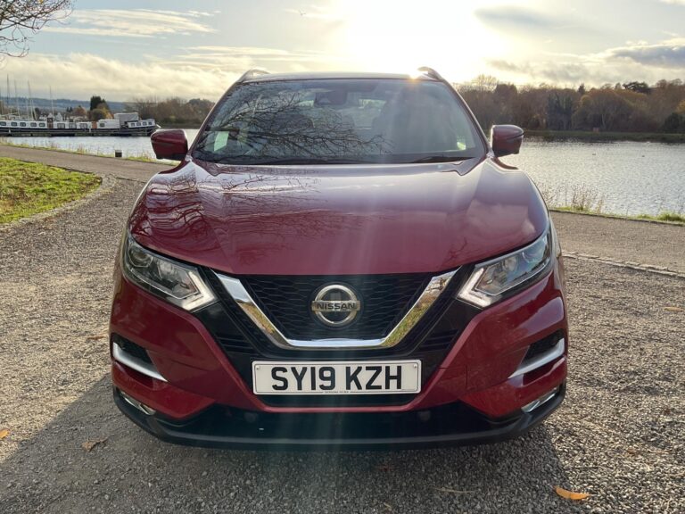 Nissan Qashqai 1.3 DIG-T (160ps) N-Connecta