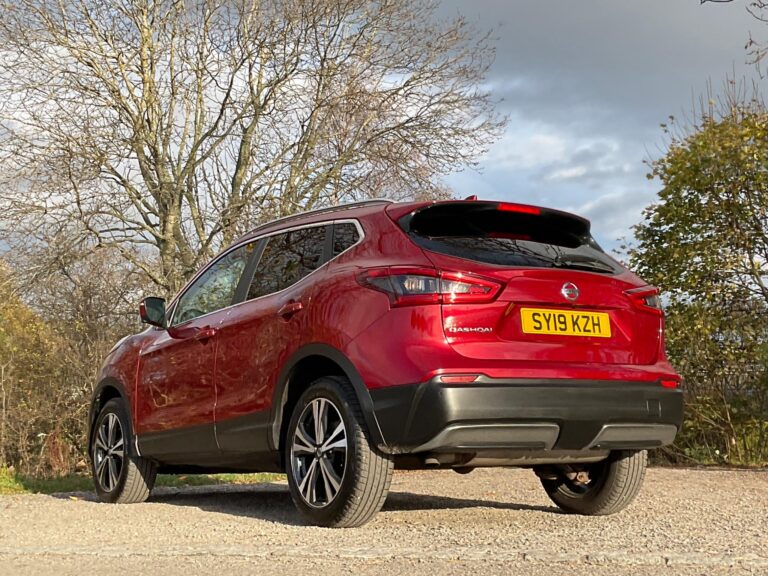 Nissan Qashqai 1.3 DIG-T (160ps) N-Connecta