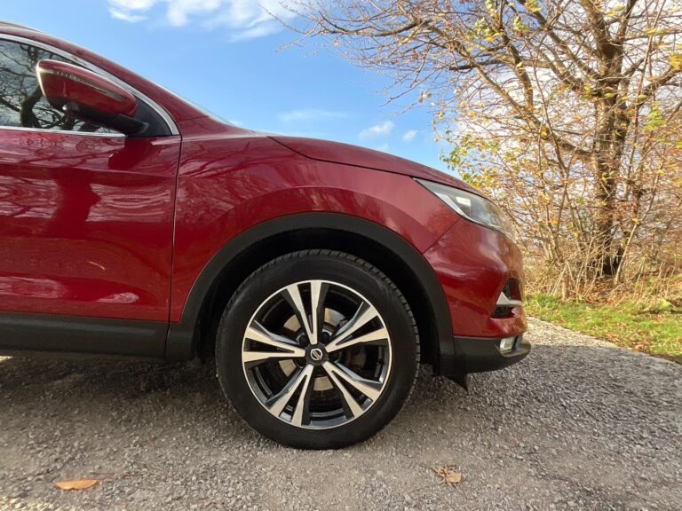 Nissan Qashqai 1.3 DIG-T (160ps) N-Connecta