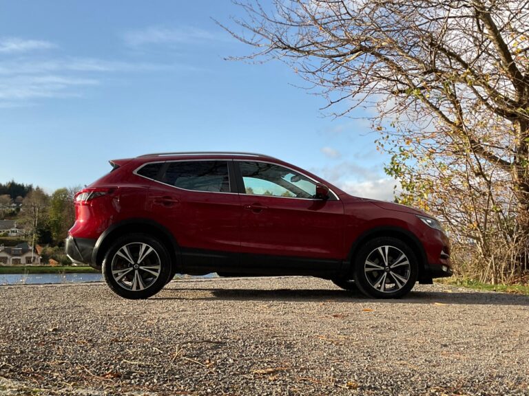 Nissan Qashqai 1.3 DIG-T (160ps) N-Connecta