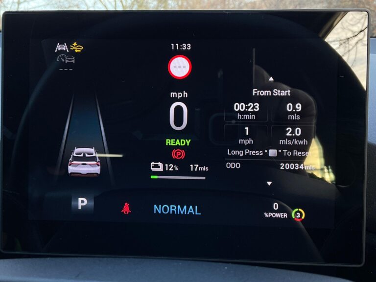 MG4 64kWh Trophy Long Range Auto 5dr