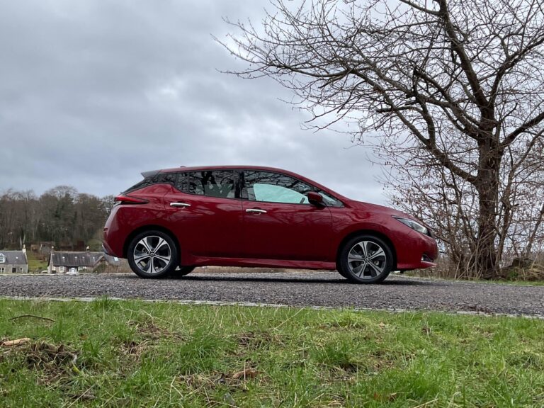 Nissan Leaf E (110kw) N-Connecta (40kWh) 5 Dr Hatchback